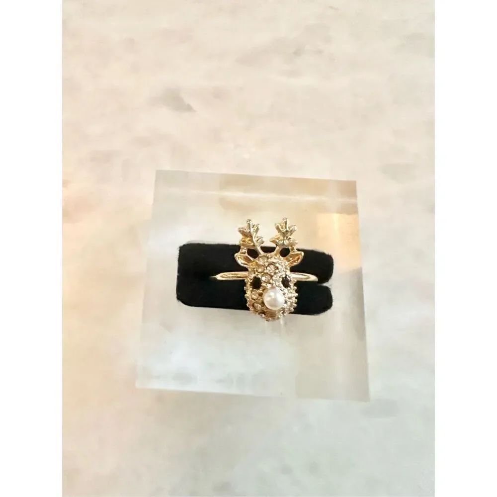 Adorable Christmas Pearl reindeer adjustable ring